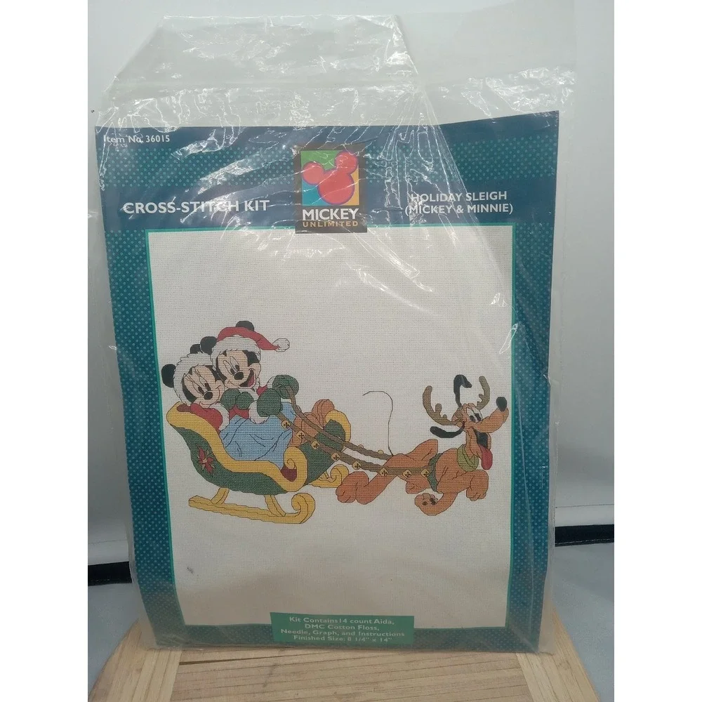 Just Cross Stitch Mickey Unlimited Holiday Sleigh Minnie And Mickey Pluto‎ Kit